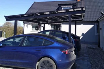 Ecosolarcarport Luxo Doppel-Solarcarport in Schweden – Ideal für das Laden von Elektroautos