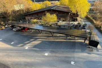 Ecosolarcarport Nexo N-Typ Solarcarport in der Schweiz – Großprojekt mit 14 Stellplätzen